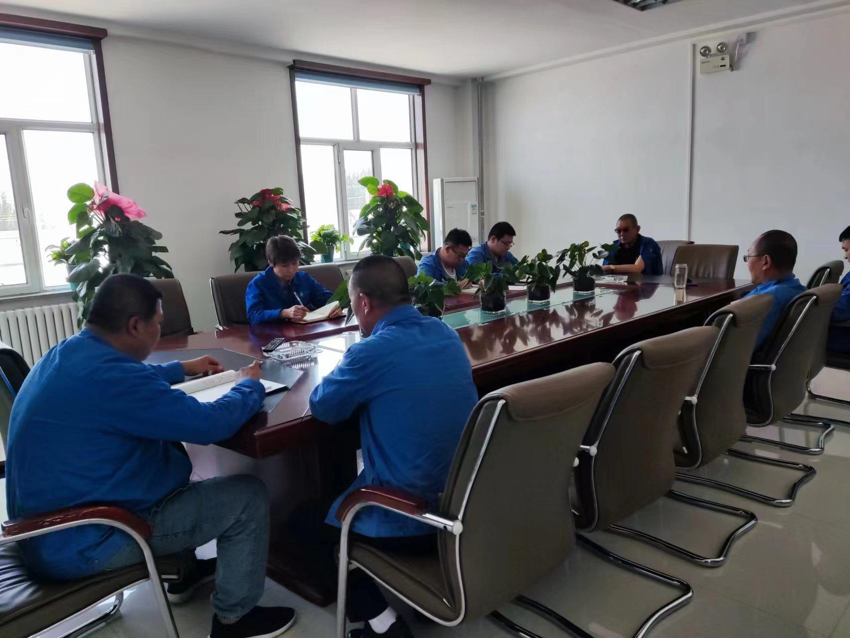 烏海市千里山供電公司：節(jié)前糾“四風(fēng)”，廉潔過“端午”