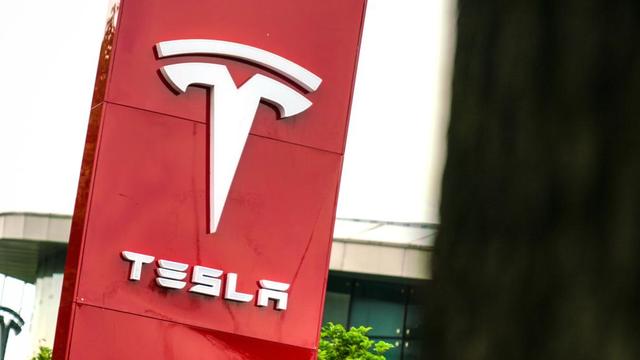 特斯拉二季度交付46.61萬(wàn)輛創(chuàng)新高，上半年股價(jià)漲幅112%