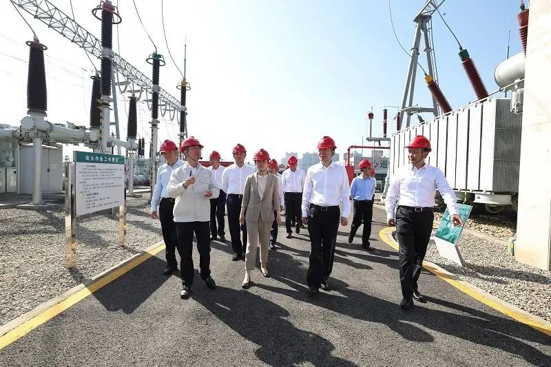 國家電網(wǎng)董事長、黨組書記辛保安會見四川省委書記王曉暉、省長黃強并檢查大運會供電保障工作