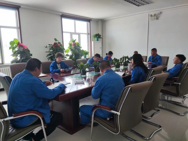 烏海市千里山供電公司：學(xué)好政務(wù)處分法，增強(qiáng)履職盡責(zé)能力