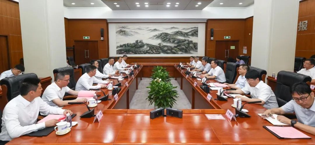 中核集團(tuán)黨組副書記、總經(jīng)理顧軍會(huì)見蘇州市委副書記、市長吳慶文一行