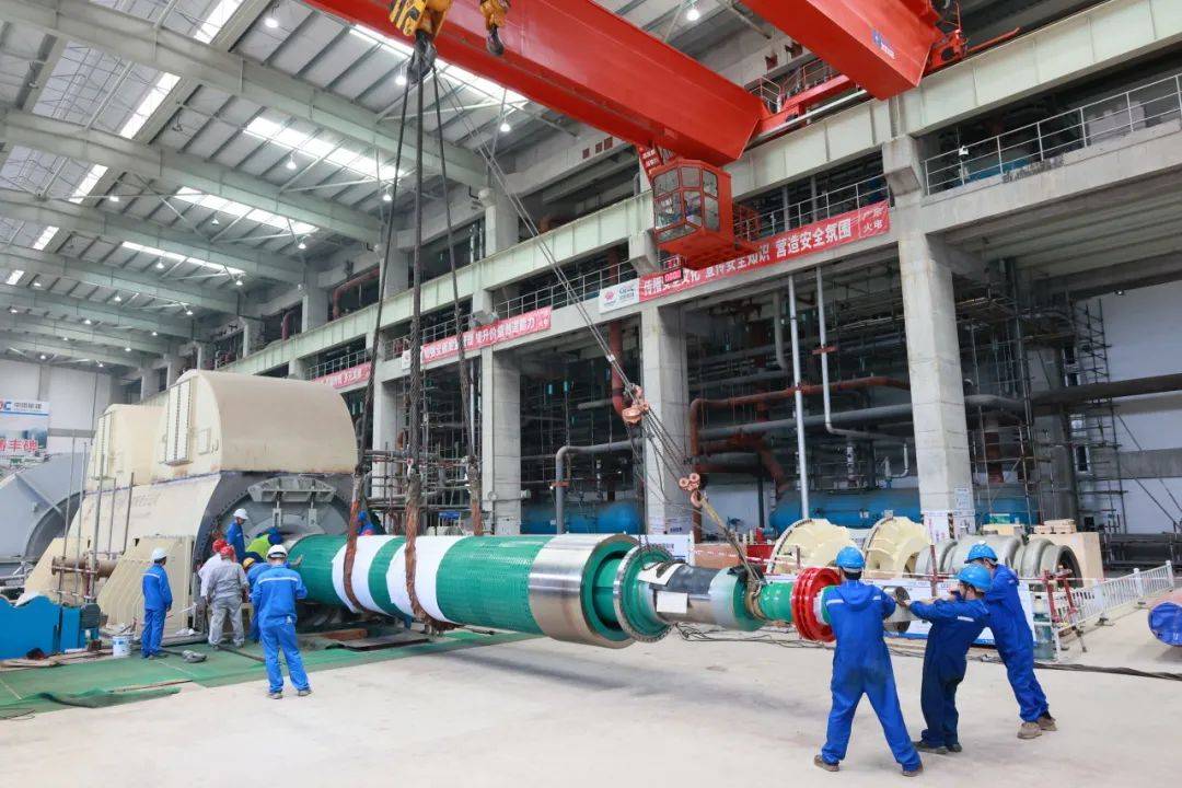 國家能源集團(tuán)清遠(yuǎn)電廠2號機發(fā)電機穿轉(zhuǎn)子一次成功