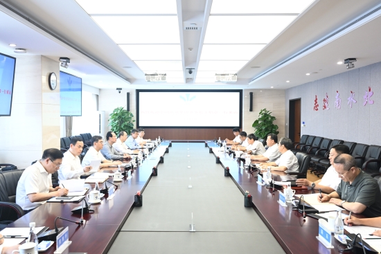 中國電建黨委書記、董事長丁焰章與中國南水北調(diào)集團黨組書記、董事長蔣旭光會談