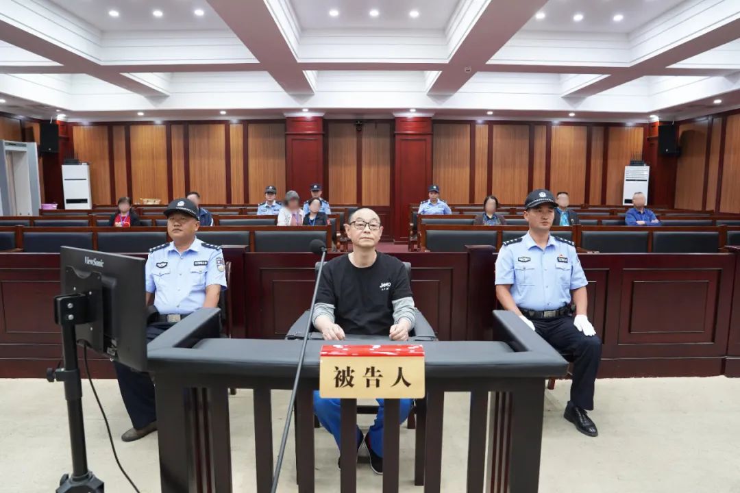 貴州電網(wǎng)有限責(zé)任公司原黨委委員、工會(huì)主席張帆受賄案一審宣判