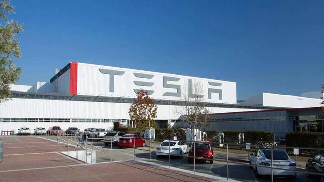 明年特斯拉繼續(xù)降價(jià)?高盛下調(diào)盈利預(yù)期，市值蒸發(fā)超2000億元