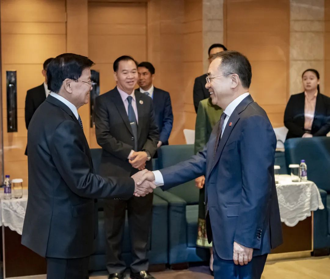 大唐集團(tuán)黨組書記、董事長鄒磊拜會老撾國家主席通倫·西蘇里