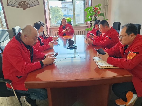 烏海市千里山供電公司：學習新細則，提升班組管理