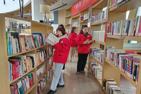 烏海供電公司聯(lián)合黨支部：開展“中華民族一家親，同心共筑中國夢”全民閱讀活動