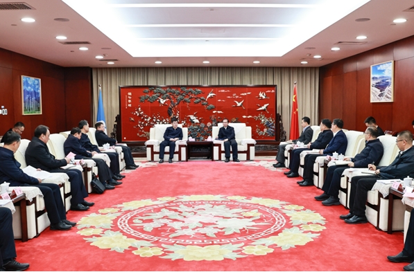 江毅會(huì)見內(nèi)蒙古自治區(qū)黨委常委、常務(wù)副主席黃志強(qiáng)