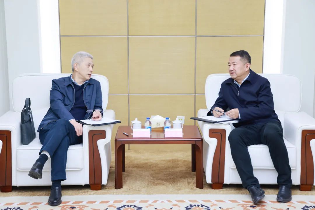 中國一重集團黨委書記、董事長徐鵬一行拜訪大唐環(huán)境黨委書記、董事長朱利明