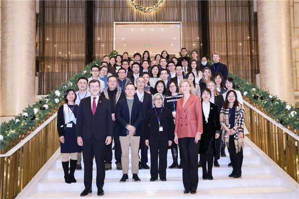 愛旭持續(xù)發(fā)力中歐新能源市場,為零碳未來注入更多活力