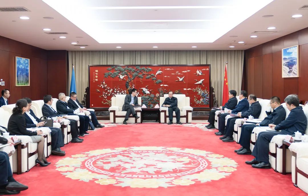 華電黨組書記、董事長江毅會(huì)見上海電氣集團(tuán)黨委書記、董事長吳磊