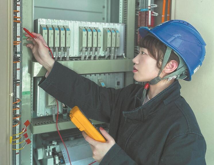 卓穎：干一行專一行，讓運維“跑”在故障前