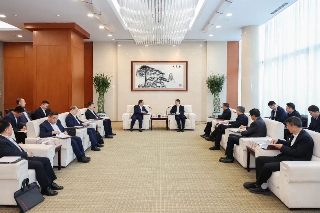 華能集團(tuán)董事長溫樞剛會(huì)見中國電氣裝備董事長白忠泉、總經(jīng)理周群