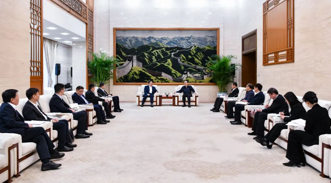 中國(guó)電氣裝備白忠泉董事長(zhǎng)、周群總經(jīng)理拜訪(fǎng)中國(guó)大唐董事長(zhǎng)鄒磊