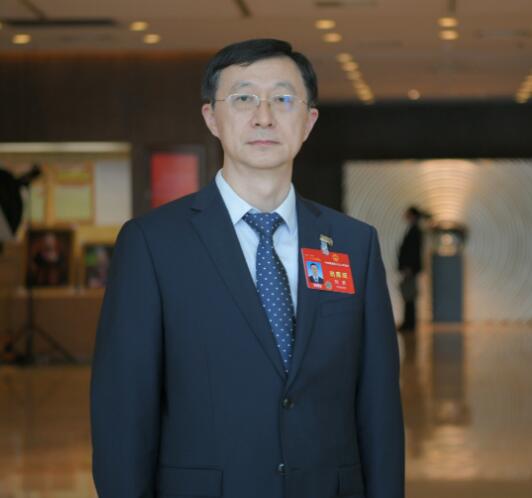 【兩會(huì)好聲音】國(guó)網(wǎng)江西省公司總經(jīng)理、黨委副書記劉勇：建設(shè)數(shù)智化堅(jiān)強(qiáng)電網(wǎng)，更好保障能源安全、服務(wù)“雙碳”目標(biāo)