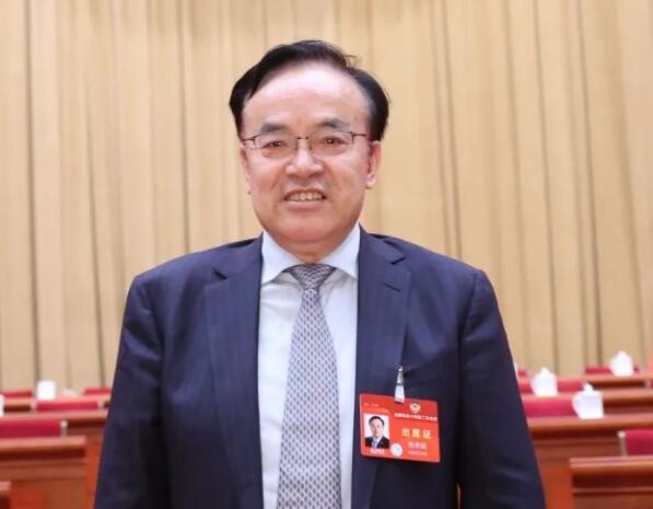 全國政協(xié)常委張來斌：系統(tǒng)思維引領(lǐng)能源轉(zhuǎn)型與安全，確?！半p碳”目標(biāo)順利實(shí)現(xiàn)