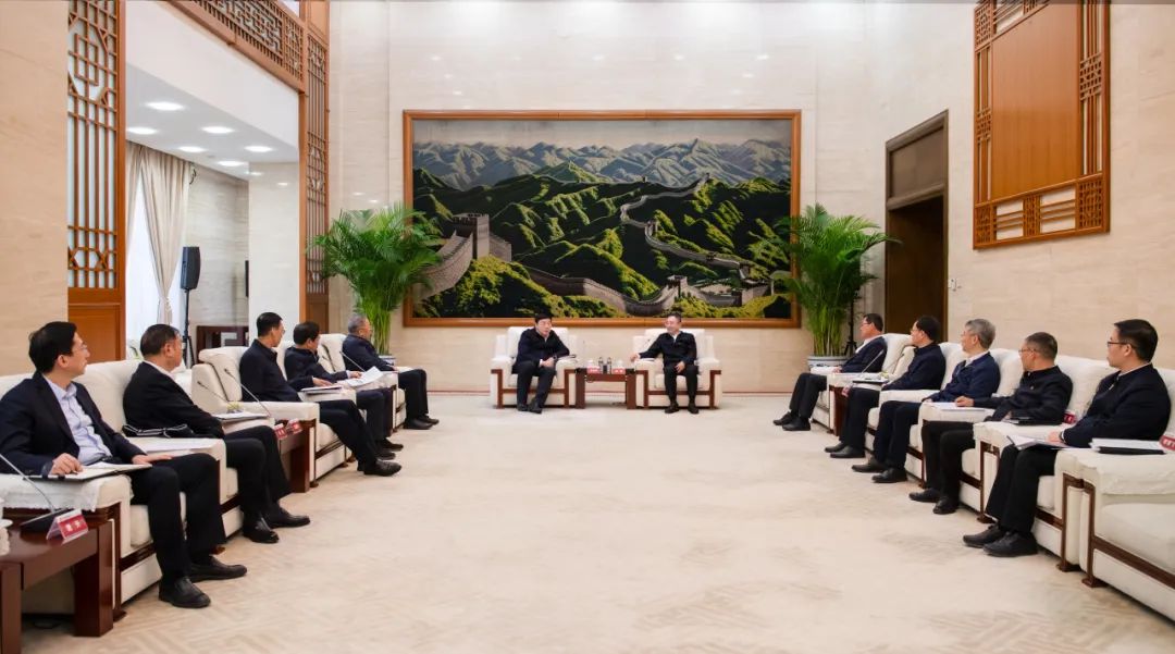 大唐集團(tuán)董事長、黨組書鄒磊與國家電網(wǎng)董事長、黨組書記張智剛會(huì)談