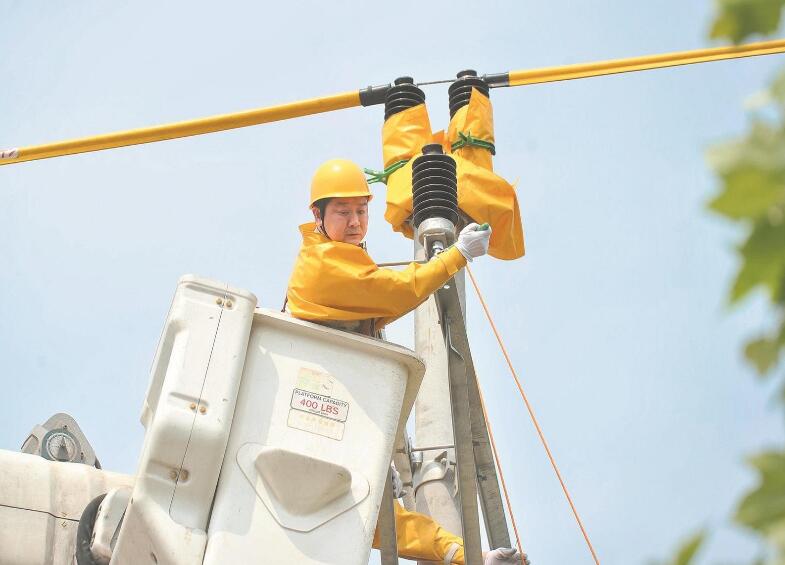 【國網(wǎng)楷?！繌堃悖簬щ娮鳂I(yè)先鋒 技術(shù)創(chuàng)新尖兵