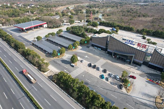 高速公路“雙碳”數(shù)字化正在布局，“浙”里正在打造低碳服務區(qū)