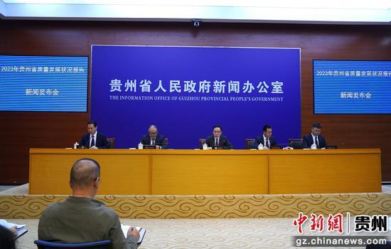 貴州:強(qiáng)力推進(jìn)新能源動(dòng)力電池及材料研發(fā)生產(chǎn)基地建設(shè)