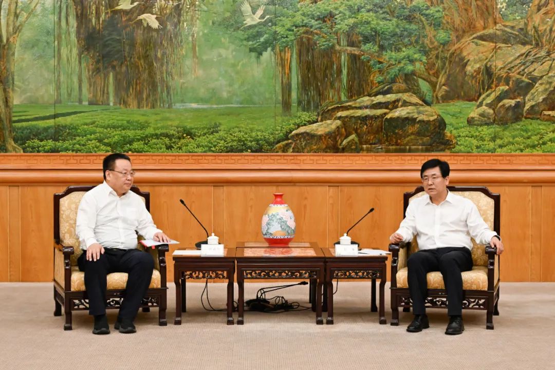 中核集團(tuán)總經(jīng)理、黨組副書記申彥鋒拜會(huì)福建省委副書記、省長趙龍