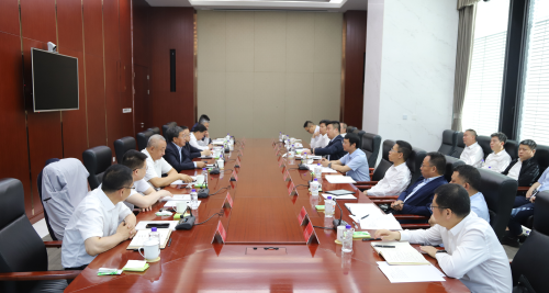 中國電建黨委常委、副總經(jīng)理劉源源與晉能控股集團(tuán)黨委書記、董事長李國彪舉行會(huì)談