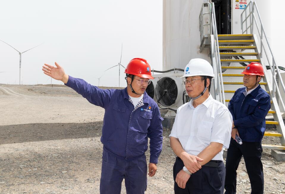 三峽集團董事長、黨組書記劉偉平調(diào)研三峽集團新疆區(qū)域工作