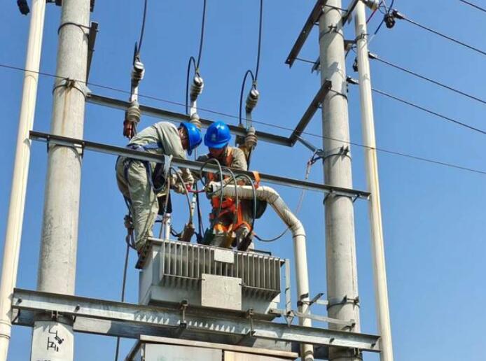 國網(wǎng)江陵縣供電公司打造園區(qū)“拎包入住”進駐即插電服務(wù)模式