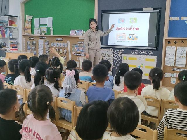 國網(wǎng)光澤縣供電公司電“亮”校園，安全“童”行