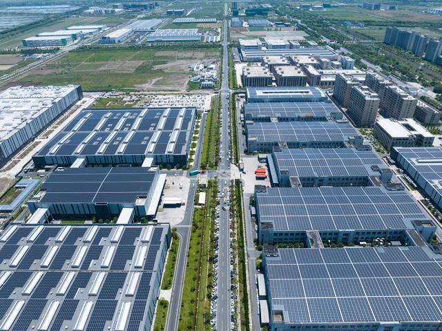 國家新型儲能試點示范項目東營并網(wǎng)投運，引領(lǐng)能源新篇章