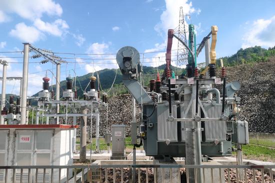 廣西昭平縣35千伏仙回變電站擴(kuò)建工程順利投運(yùn)