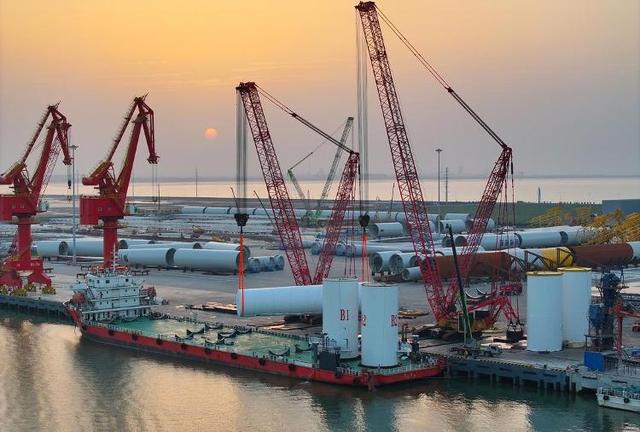 向綠向新，加快建設(shè)新型能源體系