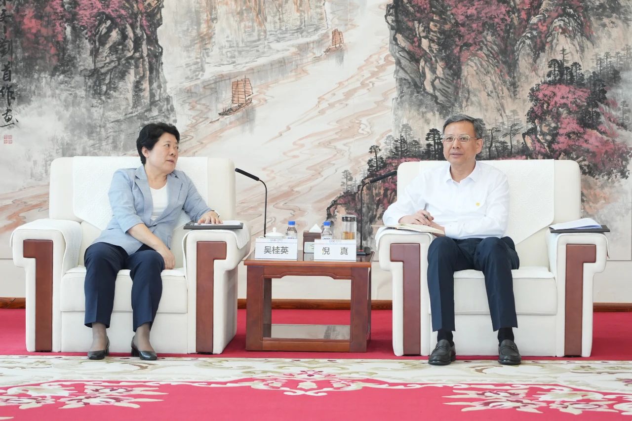 中國(guó)能建黨委副書記、總經(jīng)理倪真與湖南省委常委、長(zhǎng)沙市委書記吳桂英會(huì)談