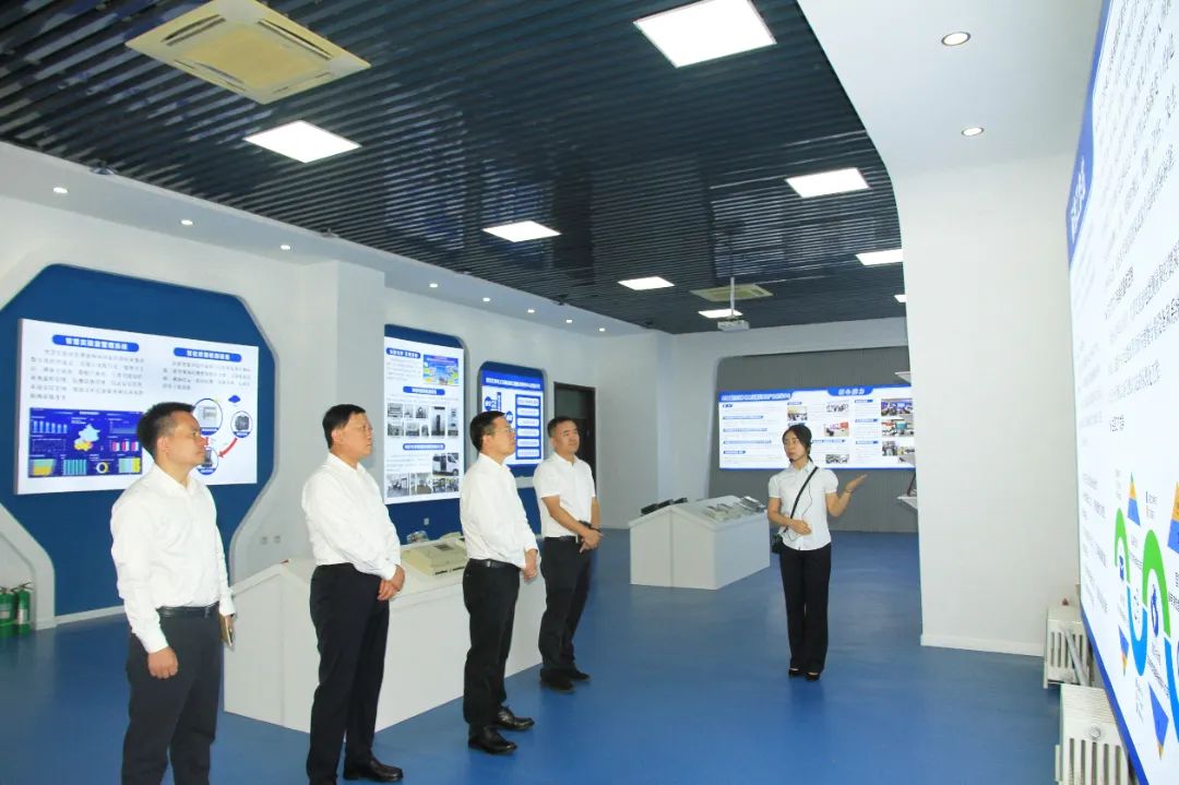 中國(guó)電氣裝備黨委書記、董事長(zhǎng)李洪鳳赴哈表所、天宇電氣、廈門許繼調(diào)研