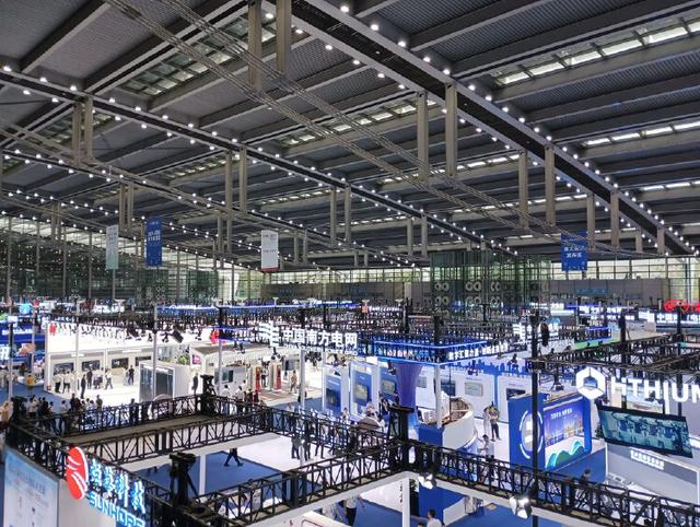 數(shù)能經(jīng)濟(jì)“藍(lán)?！睗摿薮?國(guó)際數(shù)字能源展這些熱點(diǎn)引關(guān)注