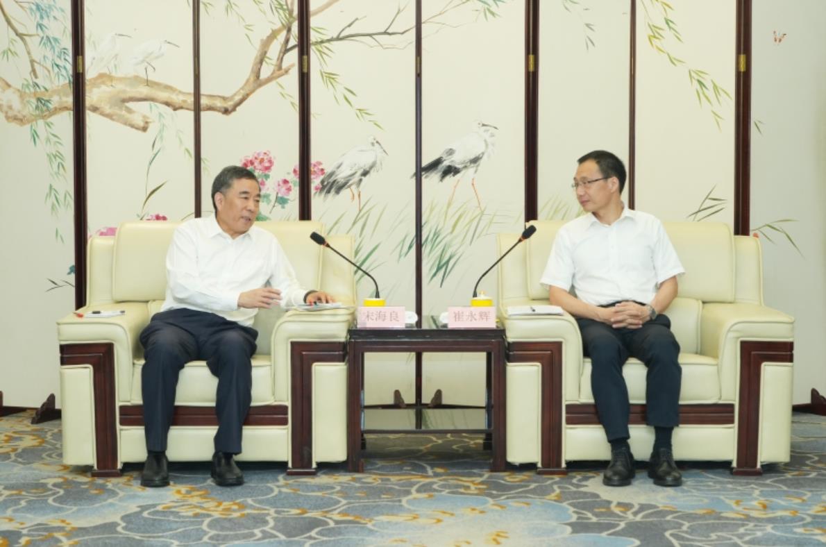 中國能建黨委書記、董事長宋海良與福建省委常委、廈門市委書記崔永輝會談
