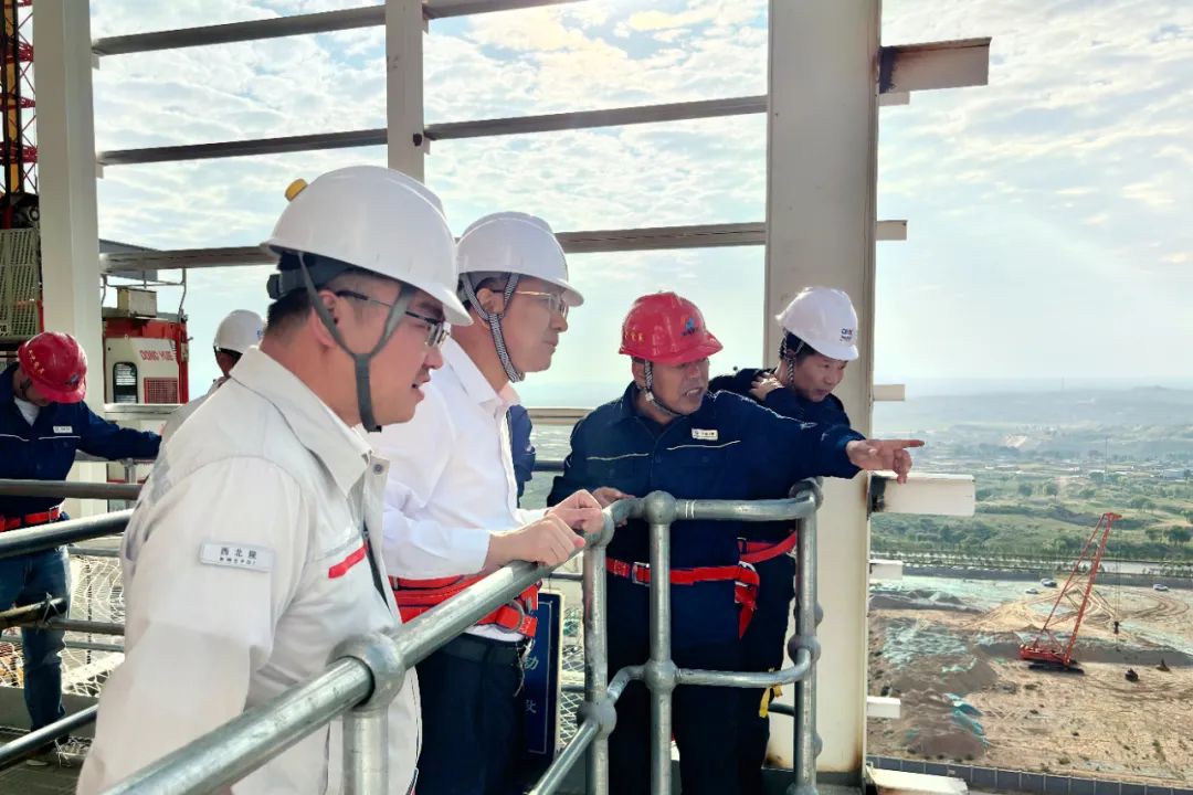 中國(guó)能建黨委副書(shū)記、總經(jīng)理倪真赴陜西榆林工程項(xiàng)目開(kāi)展“四不兩直”安全督導(dǎo)