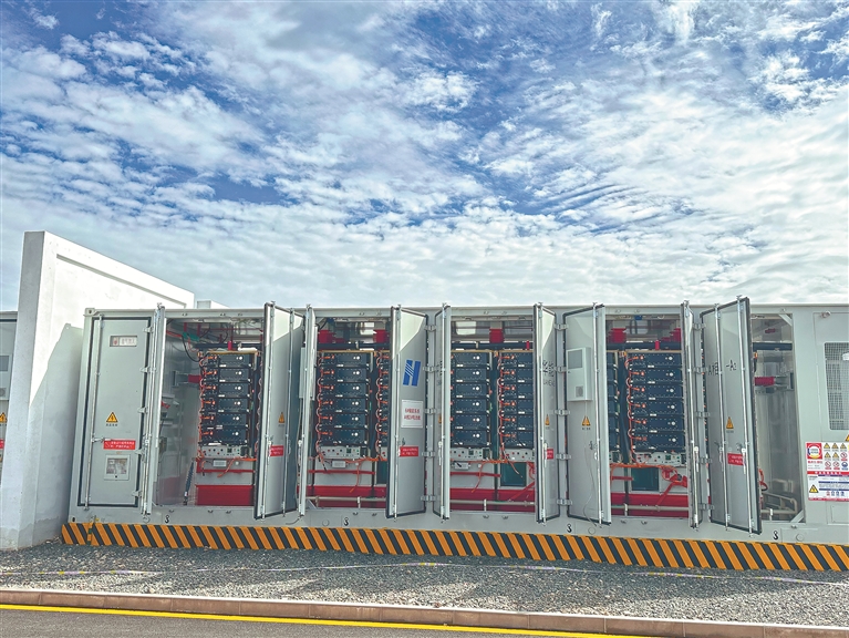 巔峰蓄能 探訪全球海拔最高、規(guī)模最大高壓直掛儲能電站