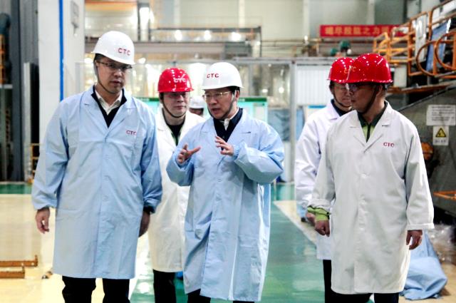 中國(guó)電氣裝備黨委書記、董事長(zhǎng)李洪鳳赴浙江盛達(dá)、恒馳電氣、西電常變、常州東智調(diào)研