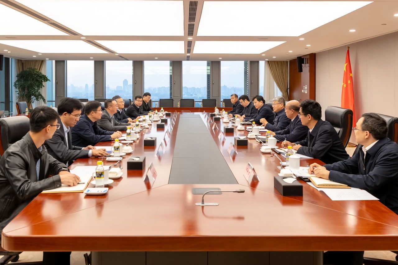 國家能源集團(tuán)黨組書記、董事長劉國躍會見中國礦業(yè)大學(xué)校長趙宏偉