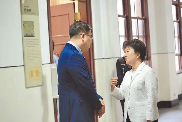 臺中火力發(fā)電廠環(huán)評過關(guān)，盧秀燕怒了，批臺當(dāng)局成為污染的放水者