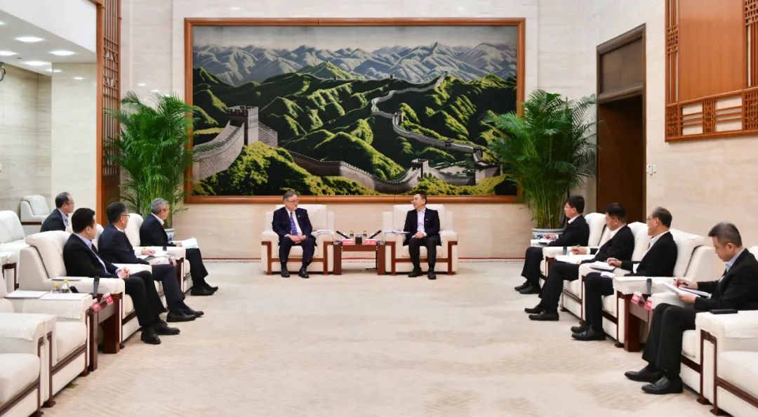 大唐集團黨組書記、董事長鄒磊與日立制作所取締役會長東原敏昭會談