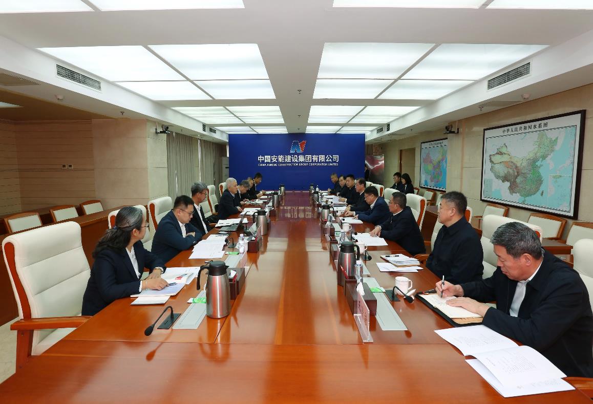 中國(guó)安能集團(tuán)黨委書(shū)記、董事長(zhǎng)陳奕輝與中國(guó)一重集團(tuán)黨委書(shū)記、董事長(zhǎng)徐鵬舉行工作會(huì)談