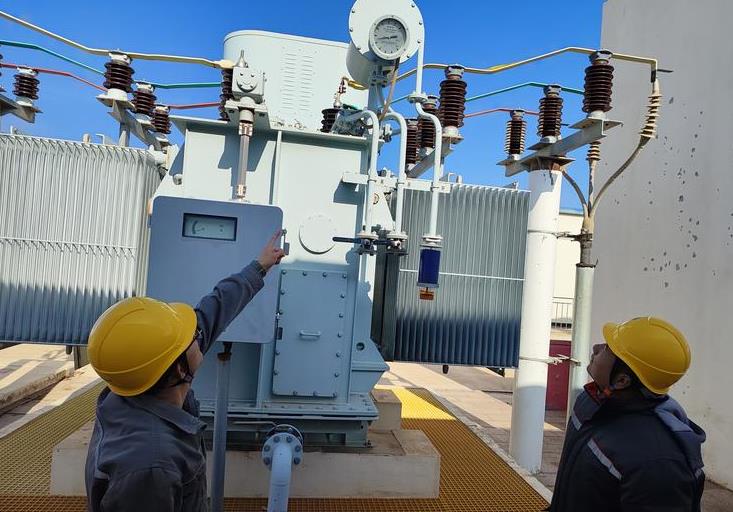 國(guó)網(wǎng)康?？h供電公司加強(qiáng)設(shè)備特巡 高效率保供迎峰度冬