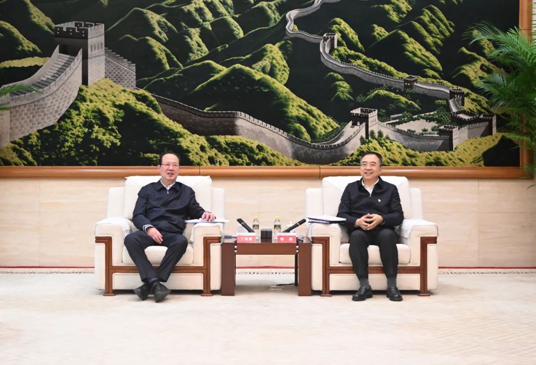 中國電建黨委書記、董事長丁焰章與中國大唐黨組書記、董事長鄒磊會(huì)談