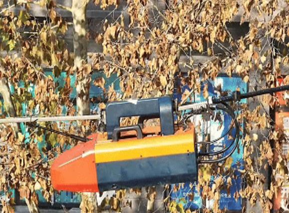 帶電作業(yè)機器人“上崗” 十堰電網(wǎng)