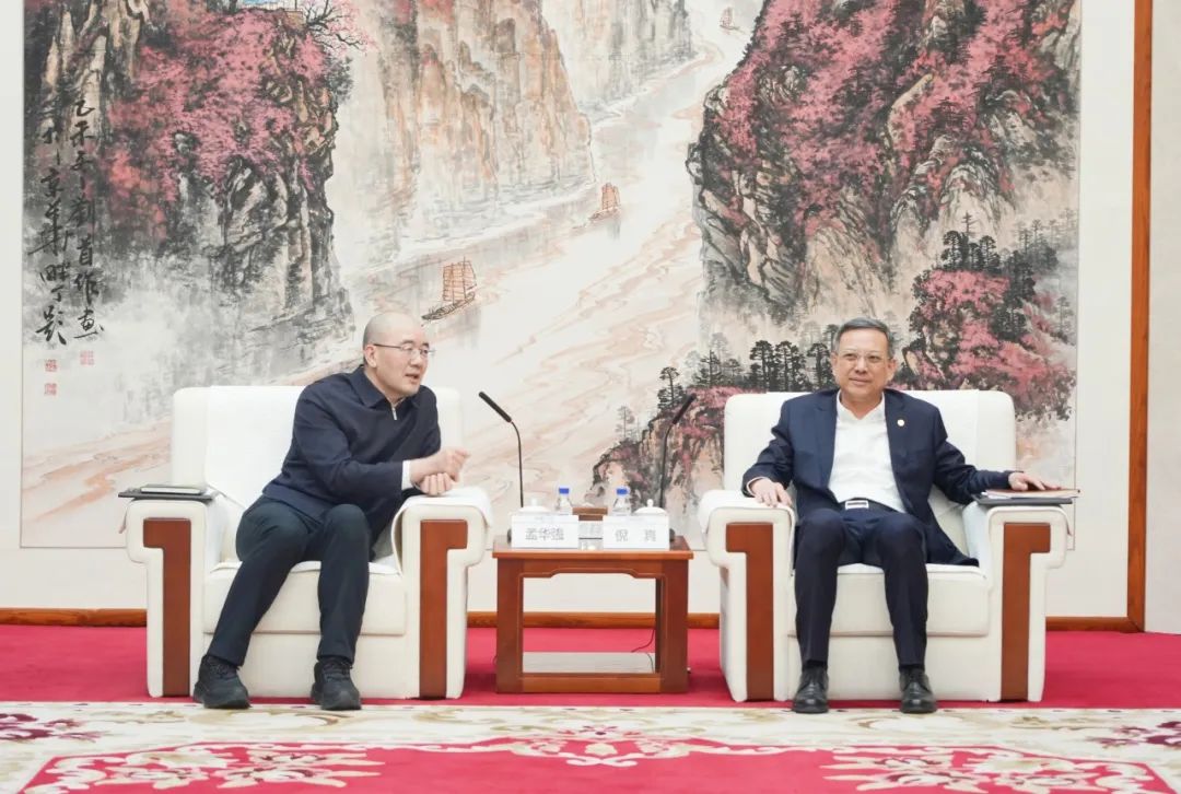 中國能建黨委副書記倪真與遼寧省國資委主任孟華強(qiáng)會談