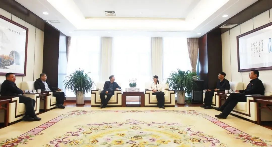 國家電投新疆公司與中國水電四局、中交集團、運達股份座談