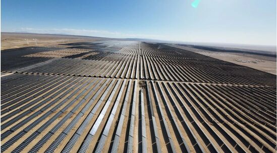 國(guó)能大柴旦100萬千瓦風(fēng)光儲(chǔ)項(xiàng)目光伏工程全容量并網(wǎng)發(fā)電